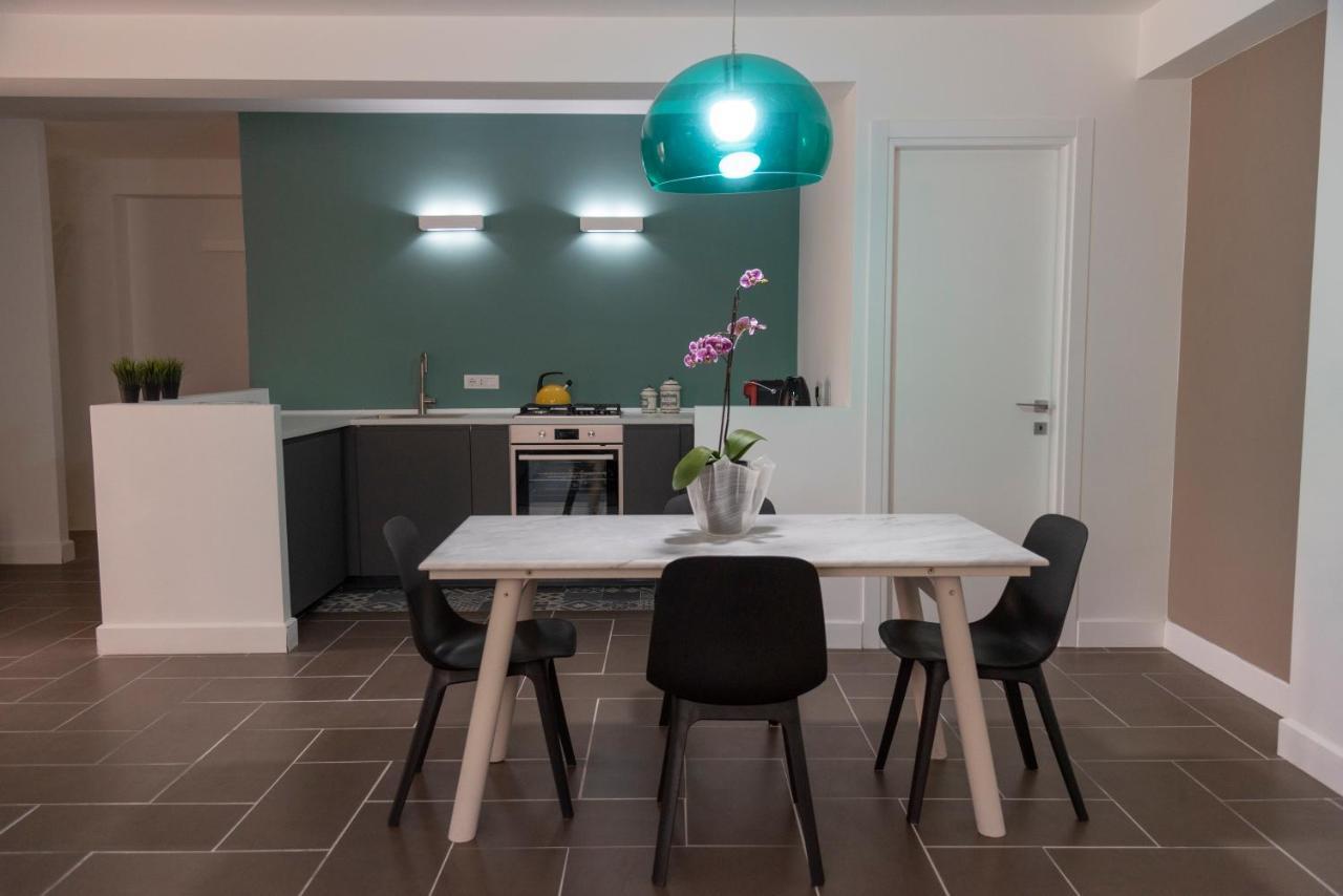 Stardust Guesthouse Аугуста Екстер'єр фото